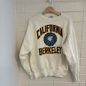 Vintage shirtique cal Berkeley white pullover sweater